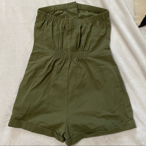 BNWT romper  💕 2 for 25 - Picture 2 of 2